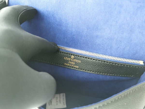 ルイヴィトンバッグ着用イメージ